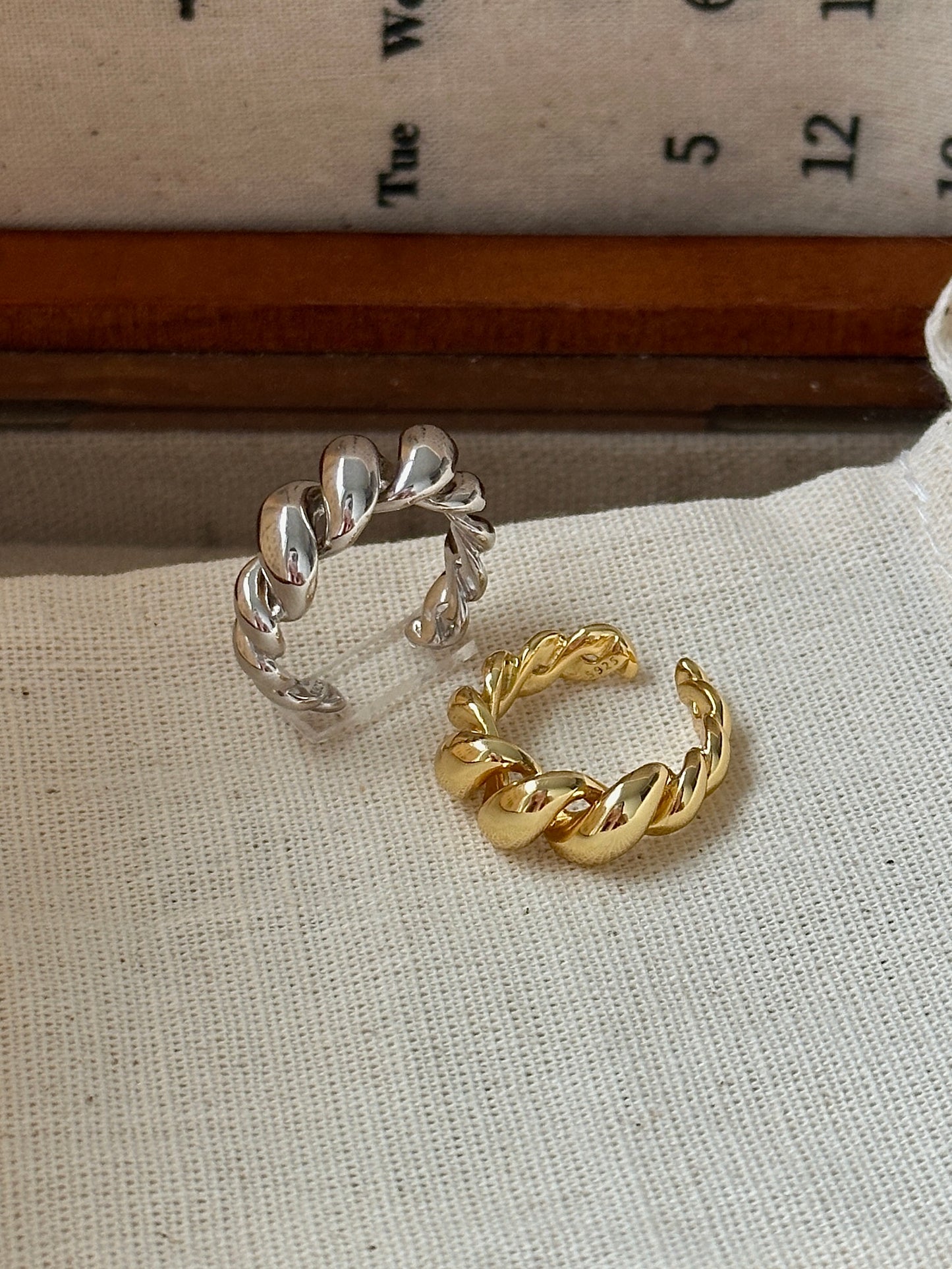 S925 Silver / Gold Plated Bold Croissant Ring