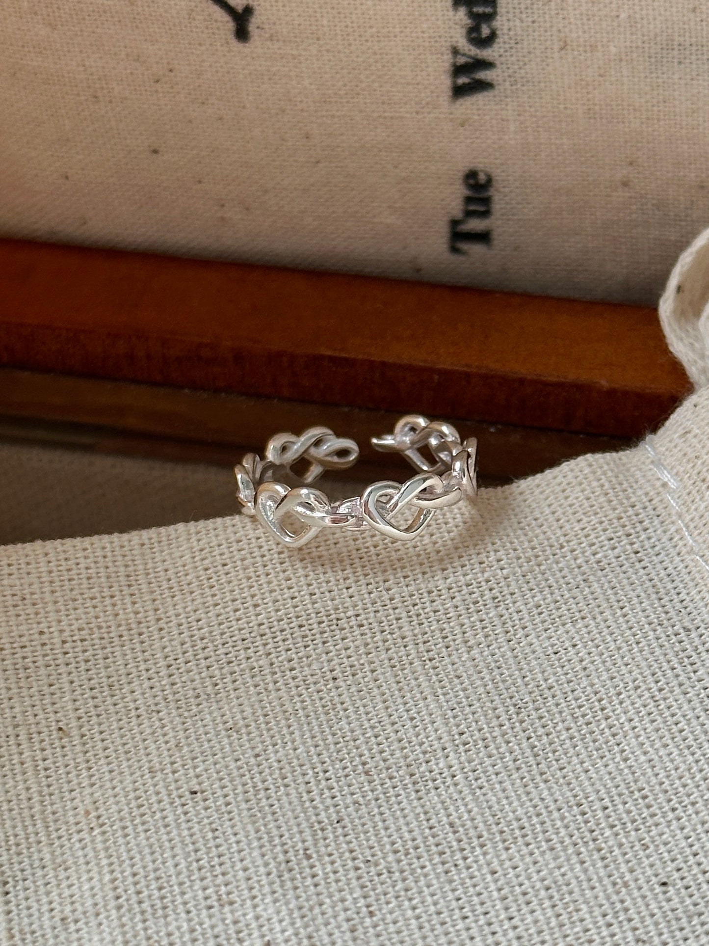 S925 Silver Wrapped Heart Ring